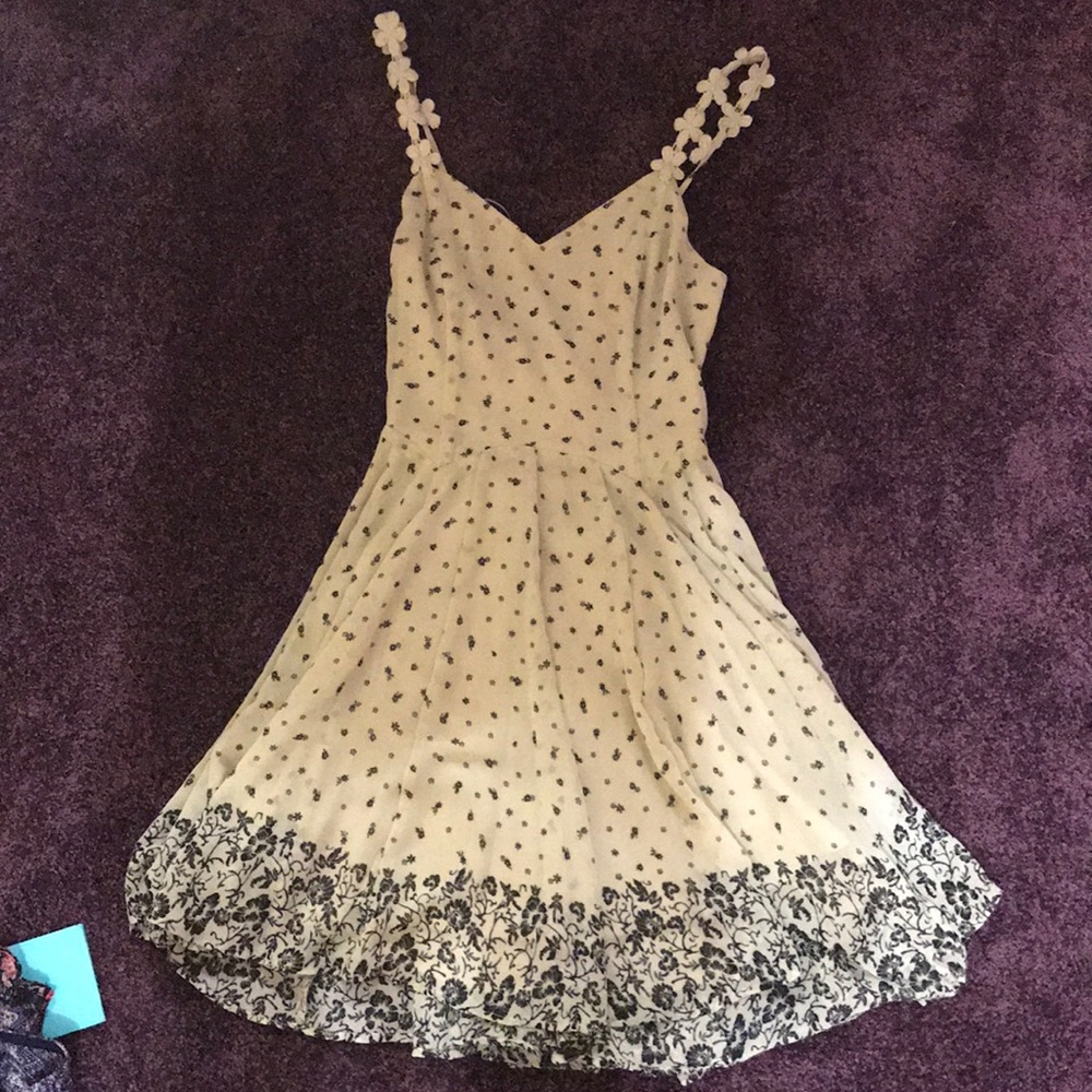 Floral dress- worn once